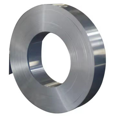 Un buen precio. 0.18 mm CRGO 18QG095 Plancha de acero eléctrico orientada al grano para transformador de distribución en línea